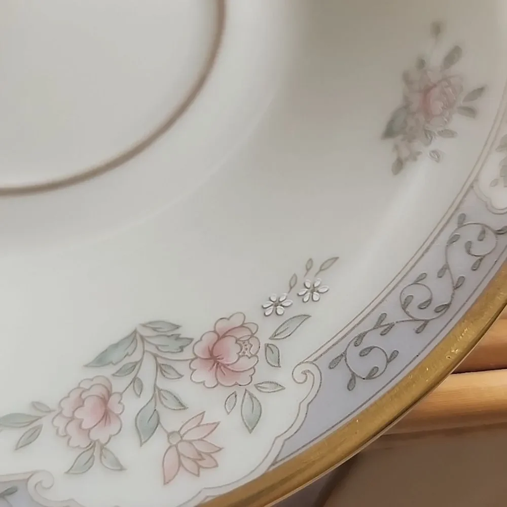 Romantic Feminine Lenox Somerset Teacup & Saucer